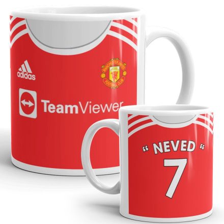 Egyedi névre szóló és mezszámos piros Manchester United focimez mintás fehér kerámia szurkolói bögre