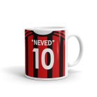 Egyedi névre szóló és mezszámos piros-fekete függőlegesen csíkos AC Milan focimez mintás fehér kerámia szurkolói bögre