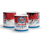 Esso logó extra motor oil felirattal lecsorgó fekete olajcseppekkel és koptatott retró mintával egyedi neves fehér bögre