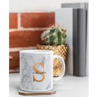 Fehér márvány mintás rose gold egyedi neves monogramos bögre