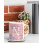 Rózsaszín márvány mintás egyedi neves monogramos bögre nőknek