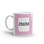 Cuki ülő víziló mintás rózsaszín hátterű kerámia bögre gyerekeknek egyedi névvel