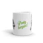 Pontyos horgász bögre frontális pontyfej grafikával, zöld felirattal és egyedi névvel