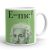 E=mc2 feliratú és világoszöld hátterű fehér kerámia bögre Albert Einstein grafikus portréjával.