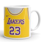 Egyedi névre szóló és mezszámos sárga Los Angeles Lakers kosaras mez mintás fehér kerámia szurkolói bögre