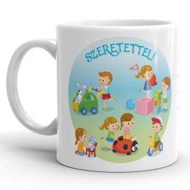 Szeretettel feliratú színes ovis ballagási bögre építőkockákkal és kismotorral játszó gyerekek grafikájával