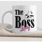  Egyedi felirattal és saját névvel kérhető fekete Keresztapa stílusú The Boss feliratú és rózsaszín Lady szöveges fehér kerámia női bögre szövet alátéten